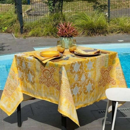 Rialto Tablecloth