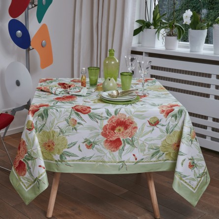 Les Pivoines Tablecloth