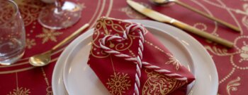 Il tovagliolo Précieuses di Beauvillé è il connubio perfetto tra eleganza e raffinatezza. La sua delicatezza e i suoi motivi raffinati aggiungono un tocco eccezionale a ogni pasto.